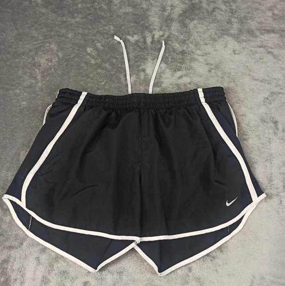 Nike Women's Black Athletic Dri-fit Shorts Lined Size Medium - Picture 6 of 10